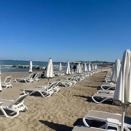 Seaview Pinea Lejlighed *